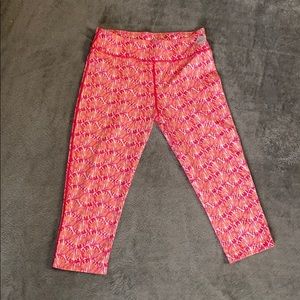 Vineyard Vines Cropped Performance Leggings